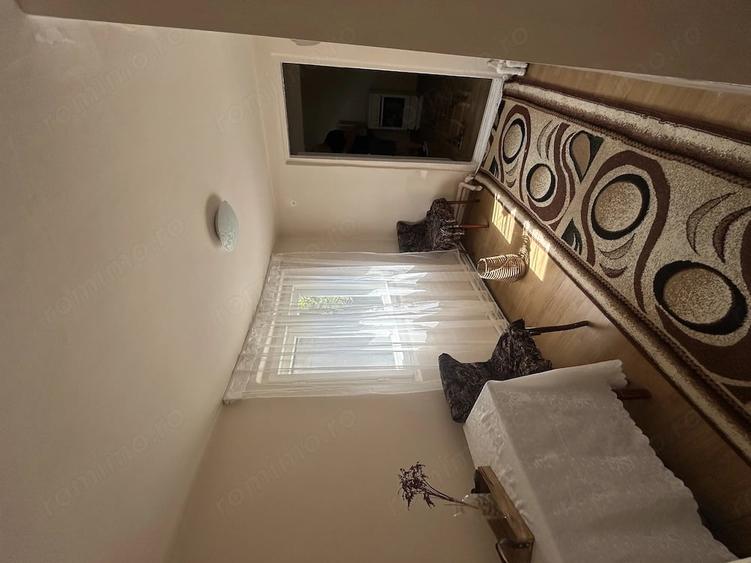 Casă cu 3 camere cu Teren 70 Mp în Palas
