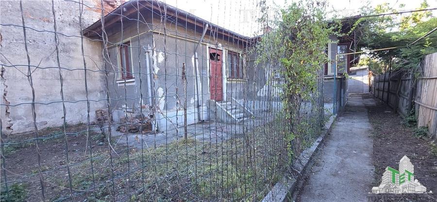 Vanzare Teren cu casa 6 Camere Renovabila - Zona Chibrit Expozitiei - 2
