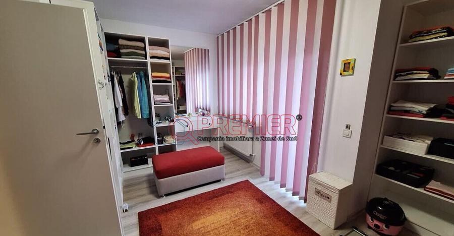 Casa in?iruita P+1+M - 4 camere - 2 terase - curte - 18