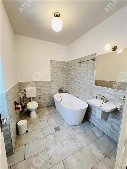 Pensiune cu 6 camere curte de 139 mp zona Ultracentrala din Sibiu - 6