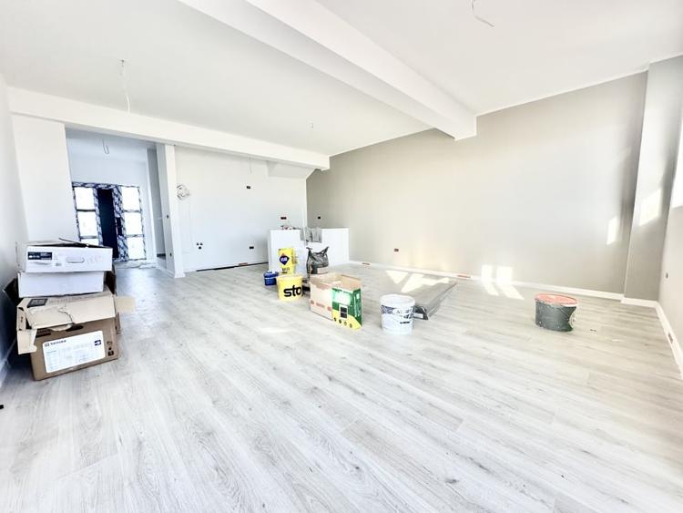 Duplex cu 4 camere - 110 mp utili - la 4 benzi - Mosnita Noua - 4