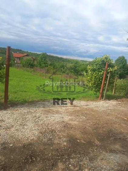 De vânzare teren construcții în suprafața de 790 mp cu 13ml front str.