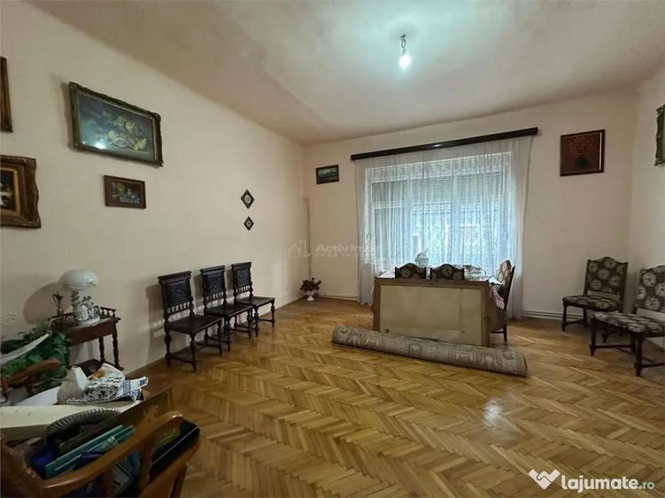 Bocsa Montana, Casa Solida Gradina, Strada Principala - 1