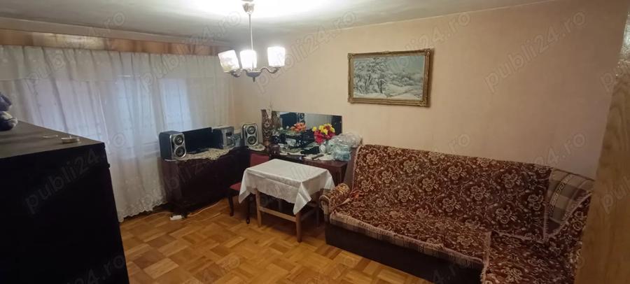 Apartament 3 camere, 2 bai, balcon + boxa Strada Republicii nr. 21 - 1