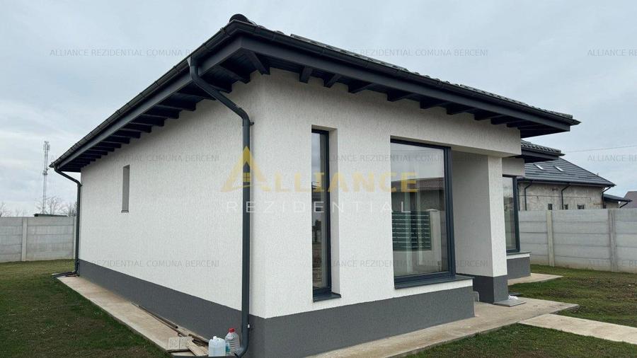 Casa individuala- 3 camere- 2 bai- pod- beci - 500m de STV - 2