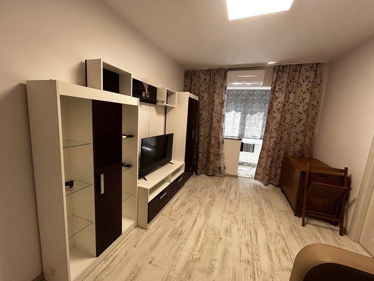 2 Camere 40 mp Zona Tomis 3 - Al. Zmeurei - 1