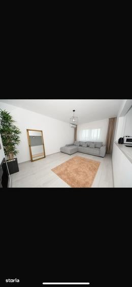 Apartament cu 2 camere decomandat în Micro 17