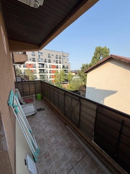 Apartament cu 2 camere decomandat, mobilat în Sisești