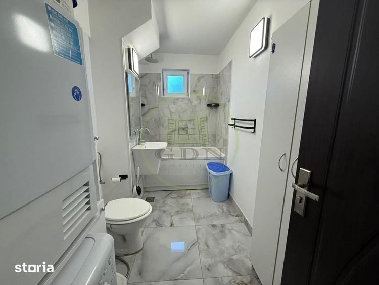 Apartament cu 3 camere decomandat în Calea București