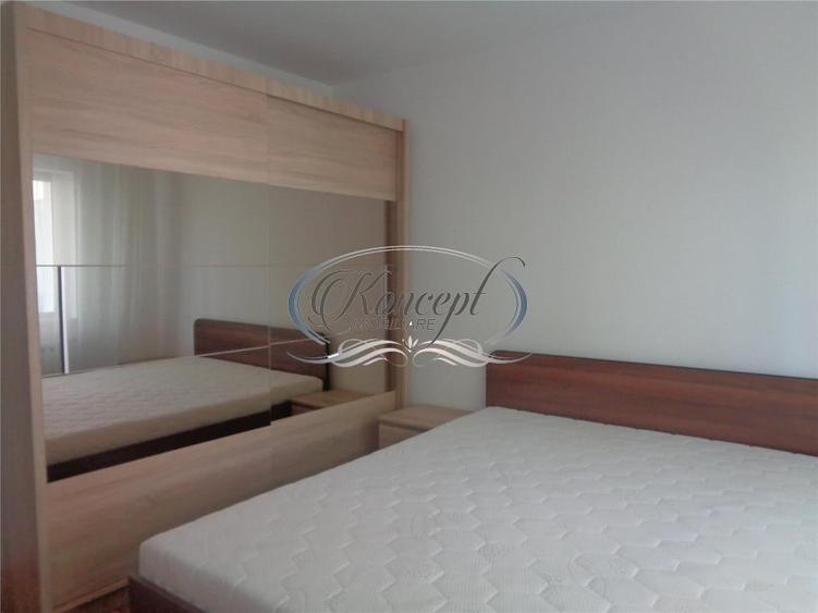 Apartament cu 3 camere decomandat, mobilat în Zorilor