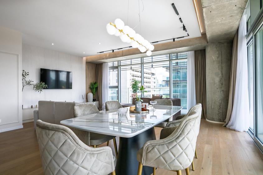 Apartament cu 4 camere decomandat în Floreasca