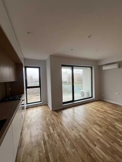 Apartament cu 3 camere decomandat în Străulești