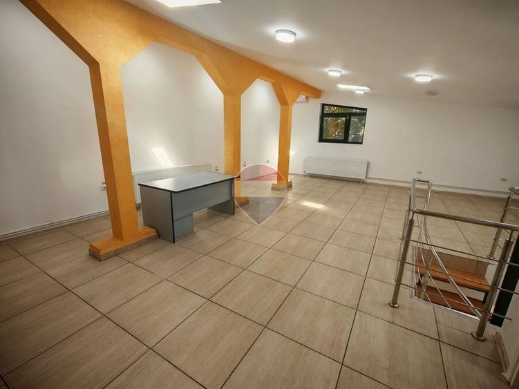 Spațiu comercial, de 112 mp, în Central