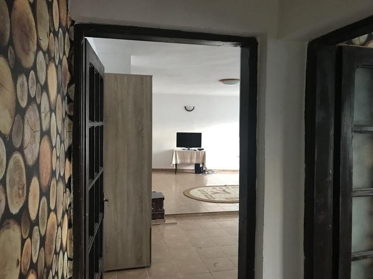 Casă cu 2 camere în Central