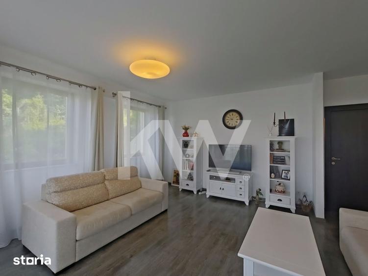 Apartament cu 3 camere, mobilat în Schei