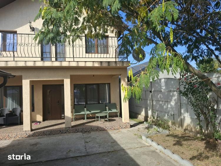 Casă cu 6 camere cu Teren 330 Mp în Moara Vlăsiei