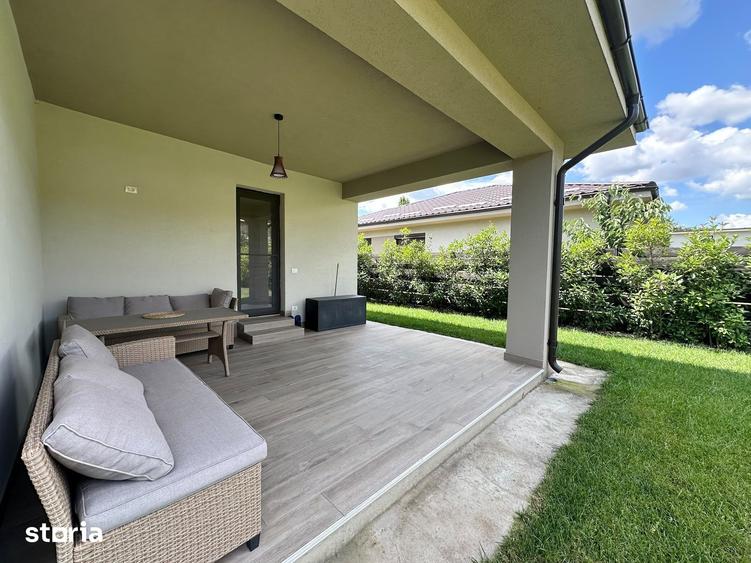 Casă cu 4 camere cu Teren 500 Mp în Corbeanca