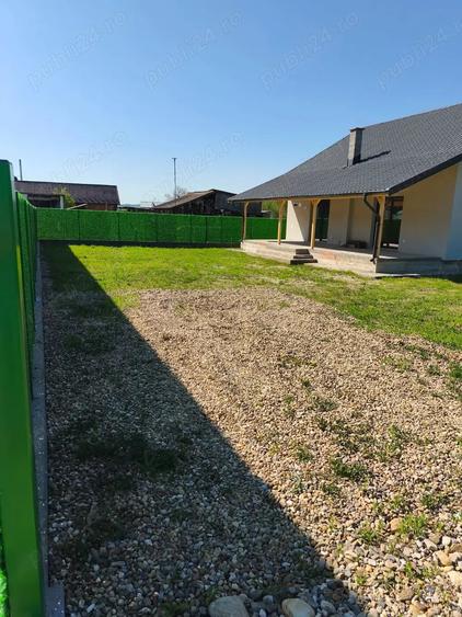 Casă cu 4 camere cu Teren 500 Mp în Drăganu