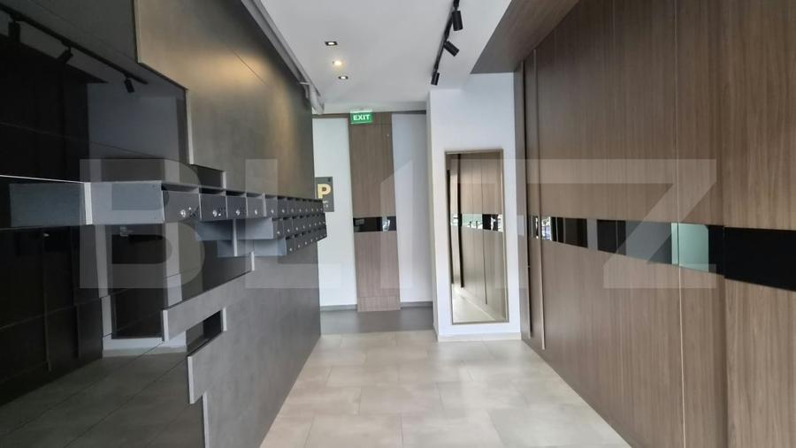 Apartament cu 3 camere decomandat, mobilat în Tractorul
