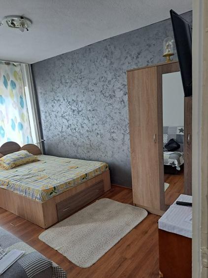 Garsonieră decomandată în Zăvoi