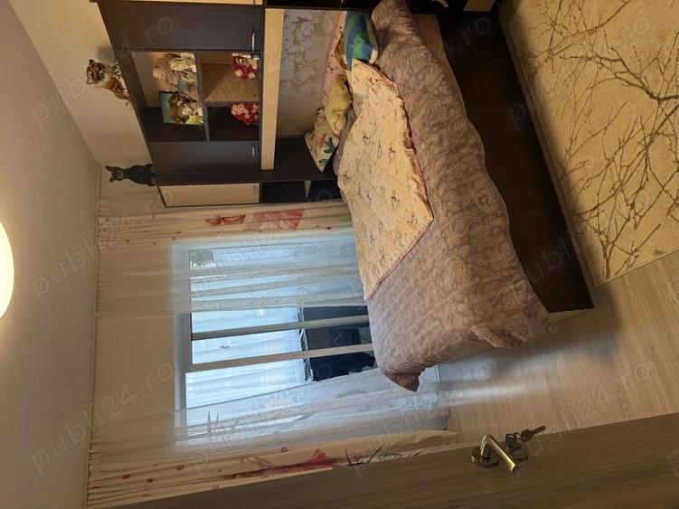 Apartament cu 3 camere decomandat în Florești