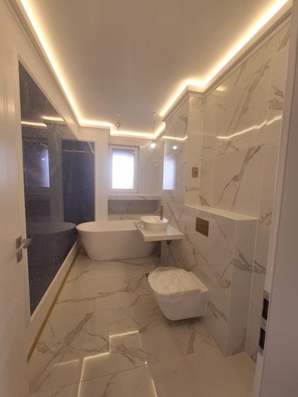 Penthouse cu 2 camere decomandat în Aradului