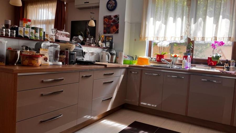 REV2002508 Vila Otopeni - 2