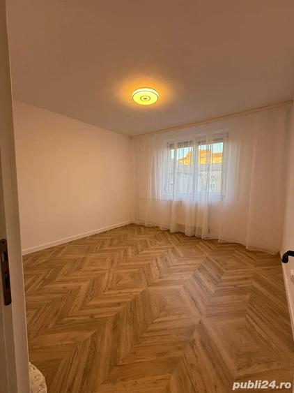 Vand apartament , 3 camere , tip BT,decomandat ,etajul 4 8 - 1