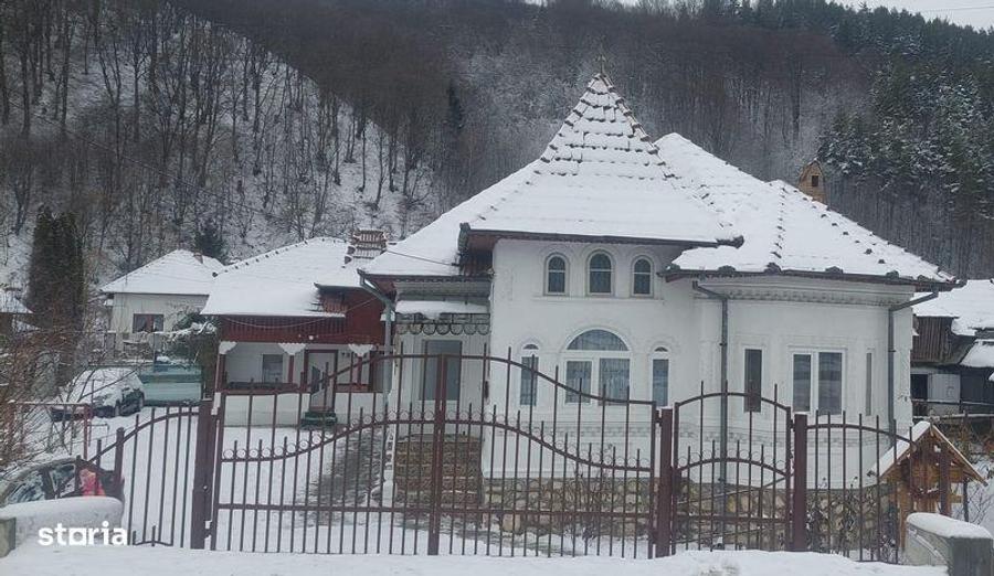 Casa de vanzare cu teren aferent - 4