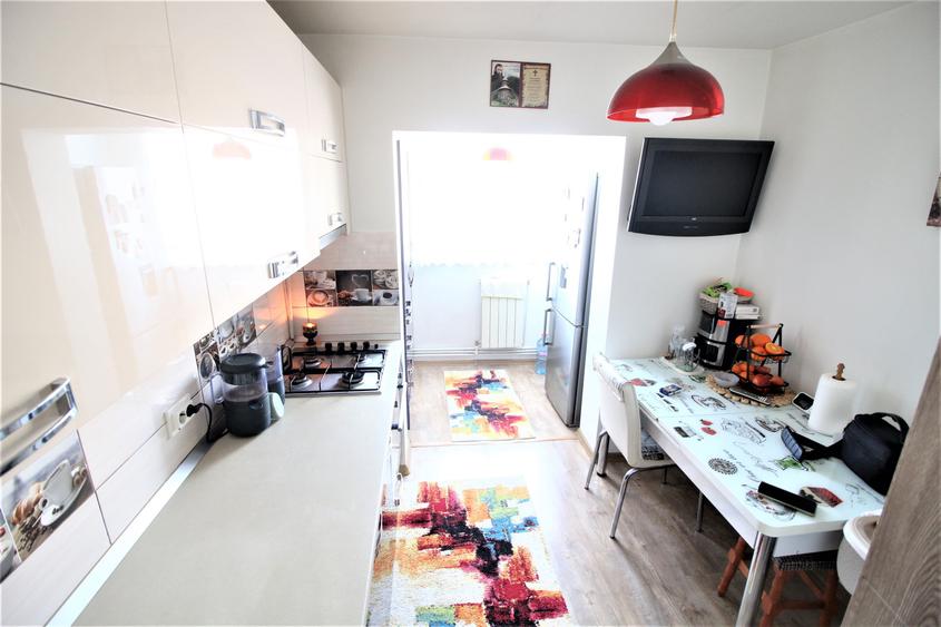 Ap. 2dec. Micro20, 2 balcoane, 57mp - 4