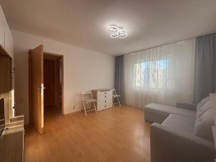 2 camere Berceni Str. Argeselu  Mobilat + Utilat Bloc reabilitat36 mp - 2