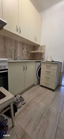 Garsoniera zona Far | 22 mp | Etaj 2 - 3