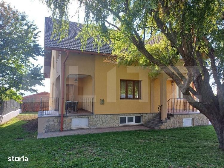 Casă cu 4 camere cu Teren 1000 Mp în Central