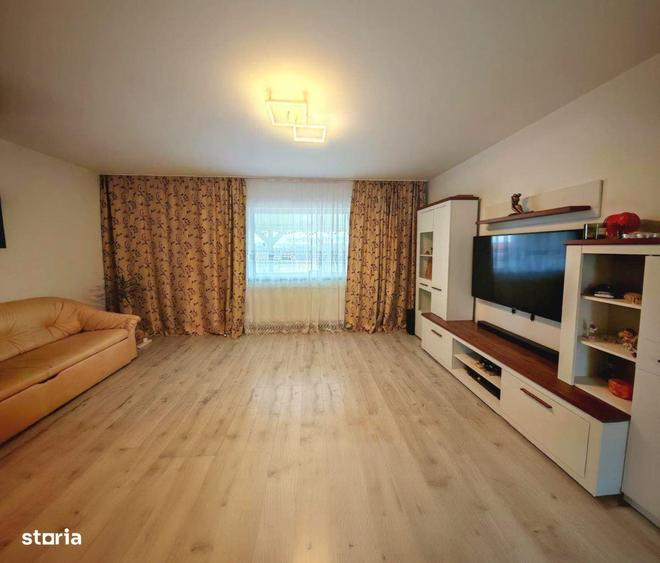 Casa 4 camere, cartier Izvor, oras Brasov - 1