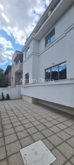 PROPRIETATE RESTAURATA INTEGRAL // PIATA DOROBANTI