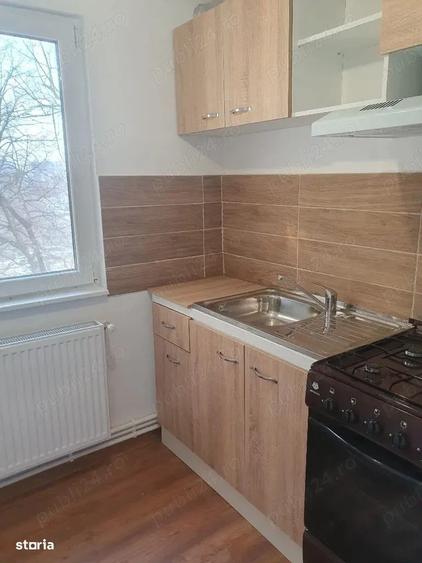 PROPRIETAR Vand apartament 3 camere, Micro 21 Hotel Orient - 1