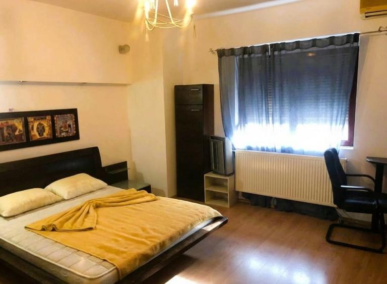 Vând apartament boem, într-un bloc ca un refren - 21