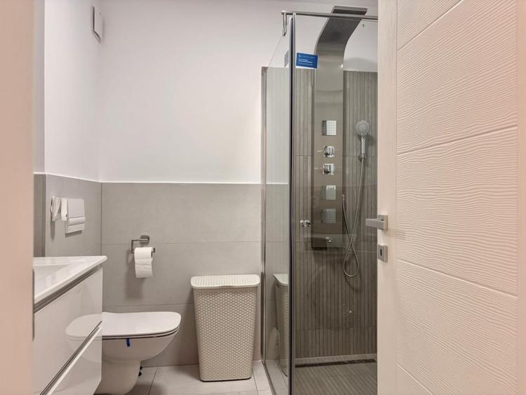 Apartament cu 3 camere, regim vila, Tractorul - 5