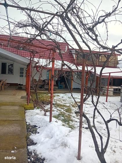 Casa + 5000 mp in Girov la 10 km de Piatra Neamt. - 9