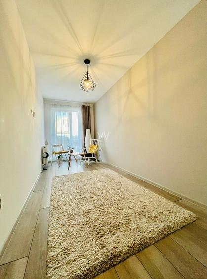 Apartament 3 camera , zona Coresi, 2 parcari