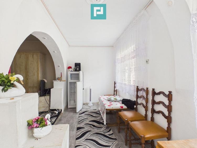 Apartament la curte comună pe strada Mărășești - 1