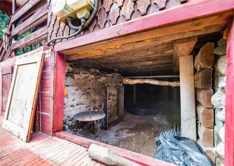 Pensiune cu 10 camere si 3700 mp teren, Arieseni - 2