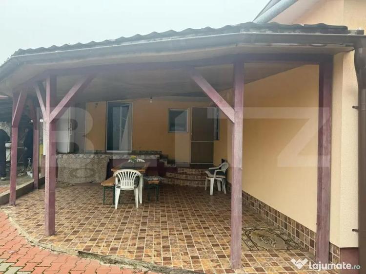 Casă cu 3 camere cu Teren 3800 Mp în Central
