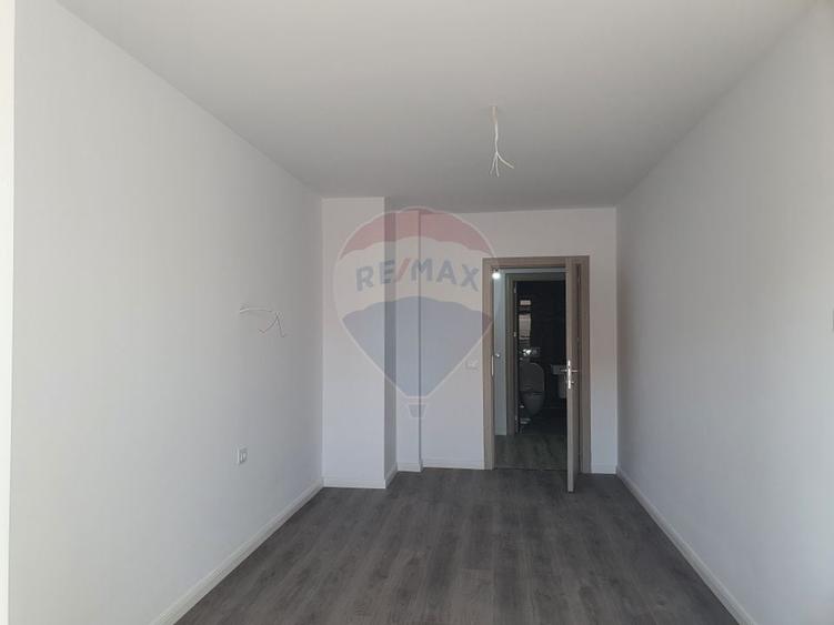 Apartament cu 2 camere de v&acirc;nzare &icirc;n bloc nou zona Mioritei - 11
