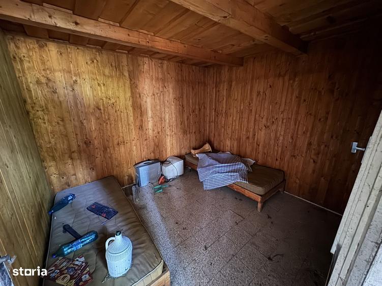 Teren intravilan / gradina cu cabanuta , zona Bercu Rosu - 5
