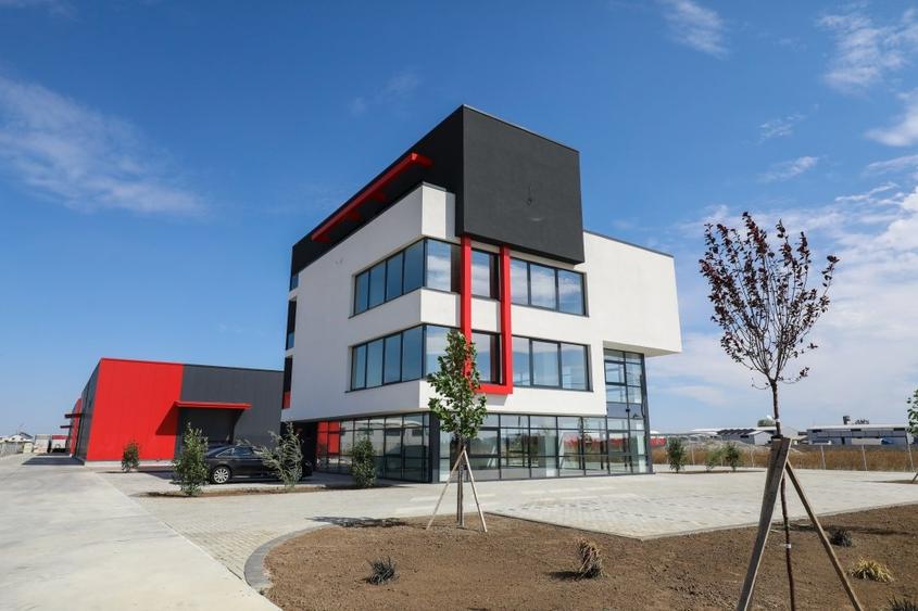Spații birouri și hale depozitare în proximitatea autostrăzii  Craiova Pitești - 1