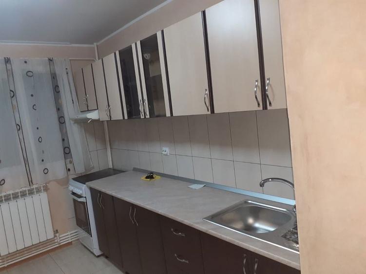 Apartament 2 camere decomandat, complet mobilat Micro 19, zona excelenta - 2