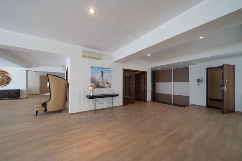 Penthouse spectaculos | 5 camere Sos. Nordului - 12