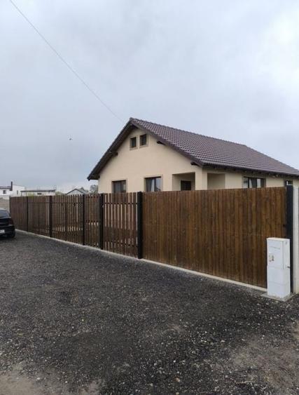 Casa Individuala Parter,Sanmihaiu Roman,3 Camere,Toate Utilitatile - 2