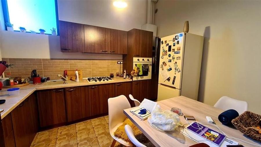 Apartament la casa cu gradina, 4 camere mari , zona Balcescu - 6
